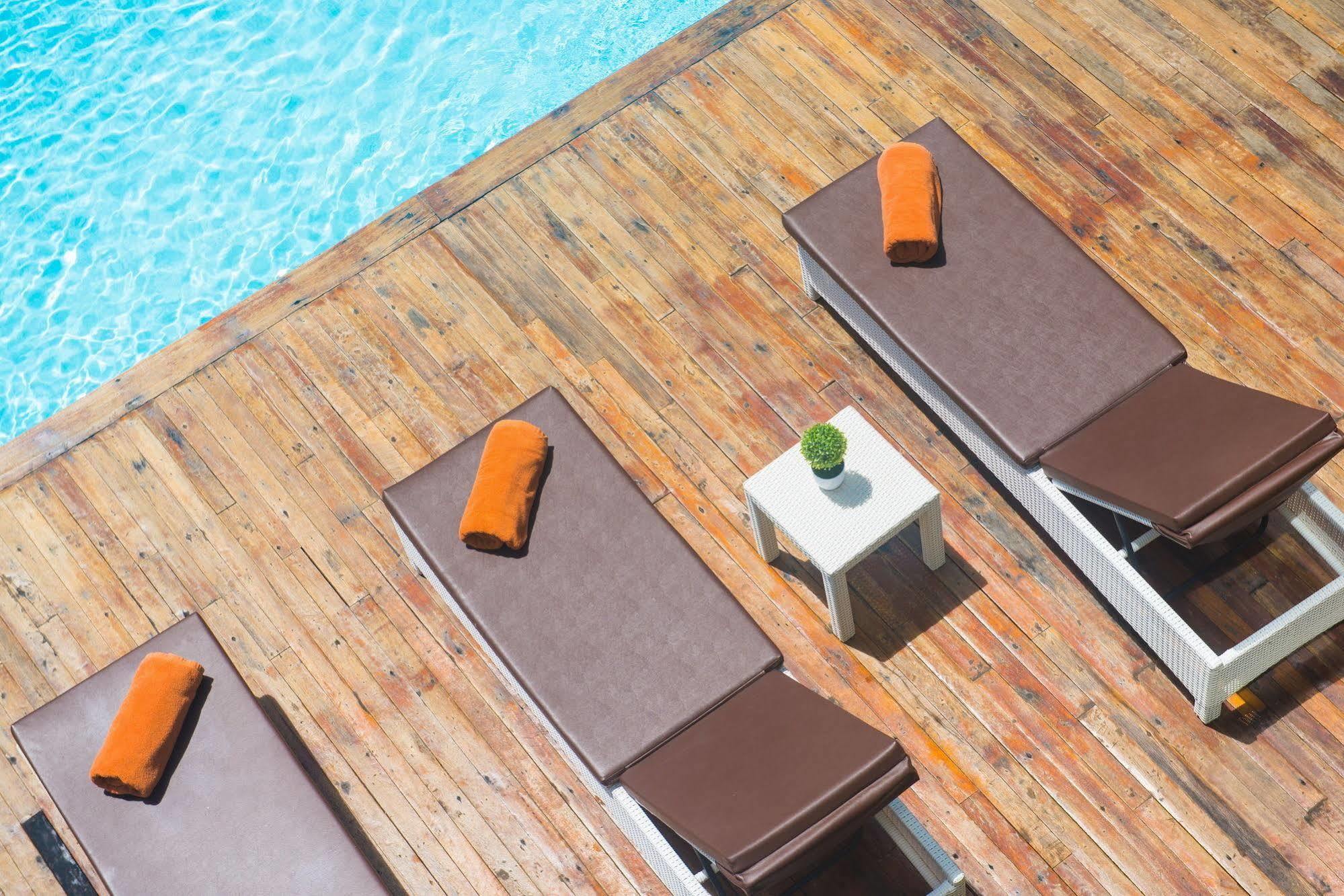 Tetris Hotel Ao Nang Екстериор снимка